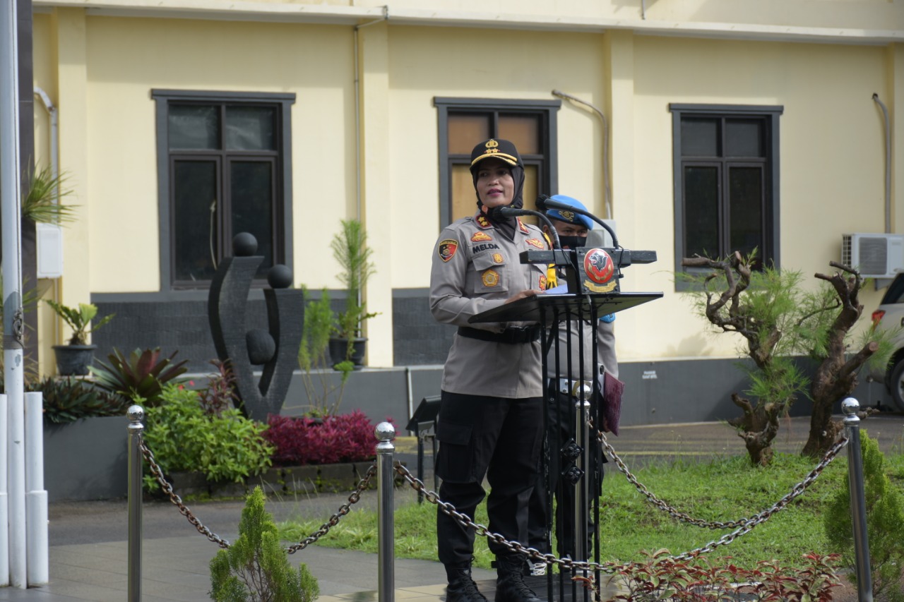 Kapolres Banjar Berikan Penghargaan Kepada 10 Personil Berprestasi