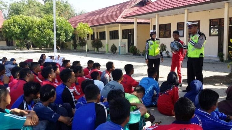 Satlantas Polres Kobar Goes To School