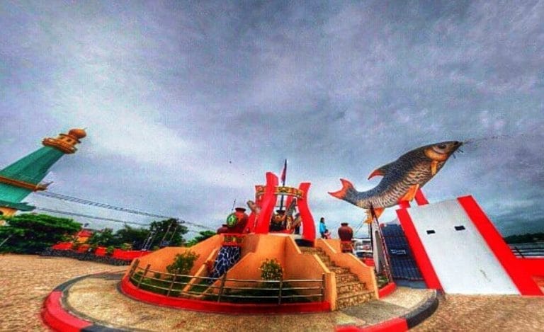 Taman Kota dan Ikon Jelawat