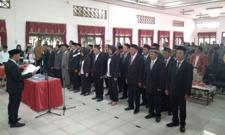 30 Anggota Panwascam di Seruyan Dilantik