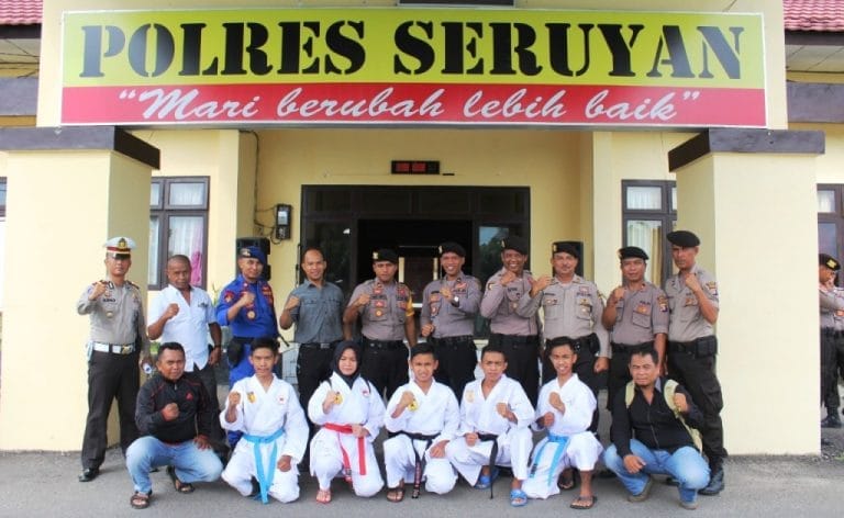 Pelepasan atlet dalam kejuaraan Kapolda Cup di Mapolres Seruyan