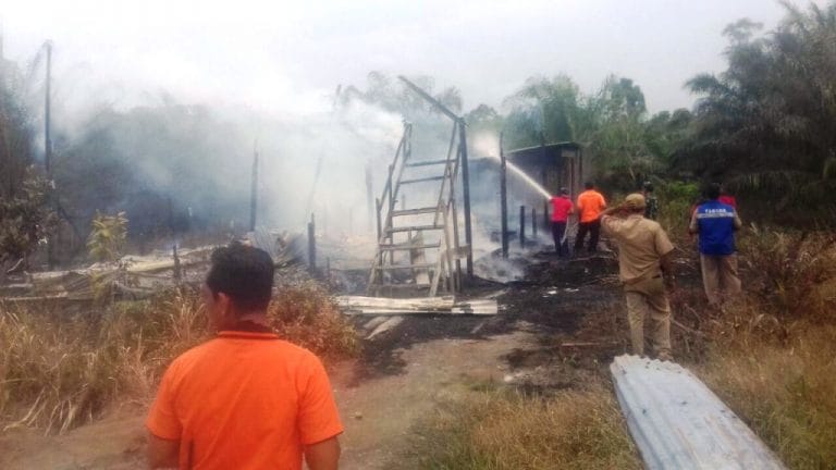 Gudang Pupuk H Basri di Plingkau Hangus Dilahap Api