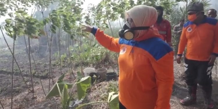 Bupati Kobar Hj Nurhidayah saat melakukan Patroli Karhutla