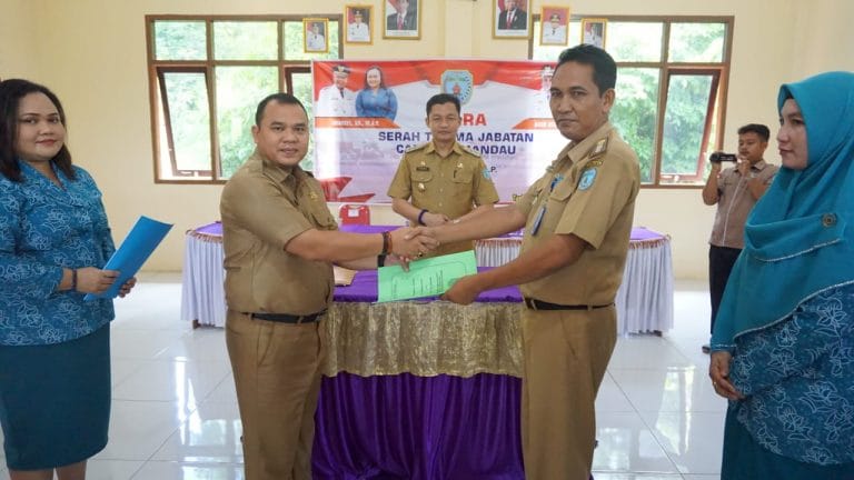 Sertijab Camat Lamandau yang dihadiri oleh Wabup Kabupaten Lamandau Riko Porwanto