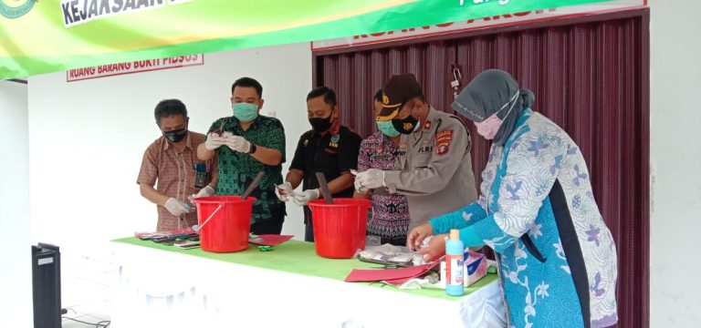 Kejari Kobar Musnahkan Barang Bukti Perkara Narkotika dari 26 Perkara