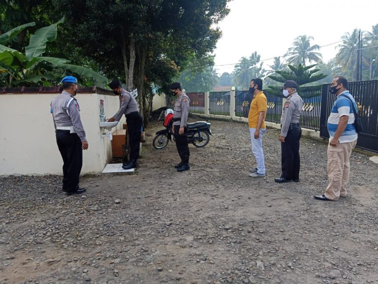 Penerapan Protokol Kesehatan di Lingkungan Kantor Polres Banjar