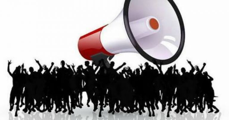 5b6ff7167798f-Politik-Identitas