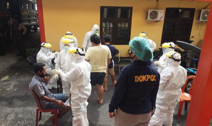 8fe97b2a-f277-4dfd-b6f2-c9db6bf60f70