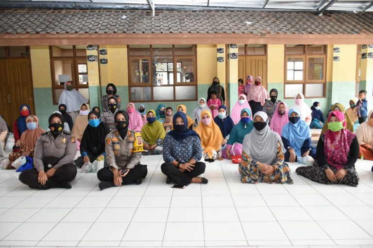 a16d07a2-4d1b-4bc7-b247-ce84ae94c2dc