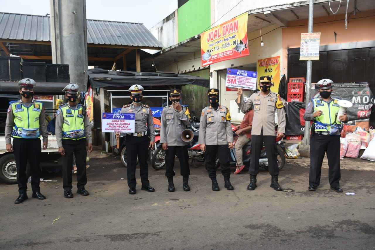 77ebfc5c-53b7-42b4-abbf-f33e0575f582