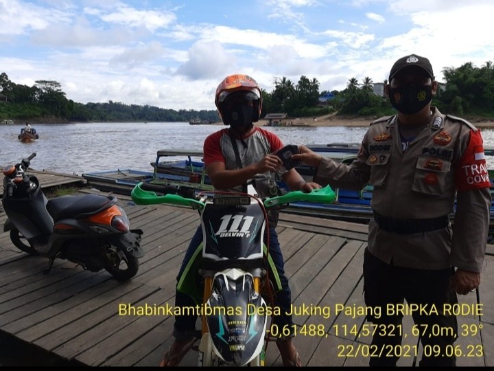 Ajak Warga Pelabuhan Patuhi Prokes 3M