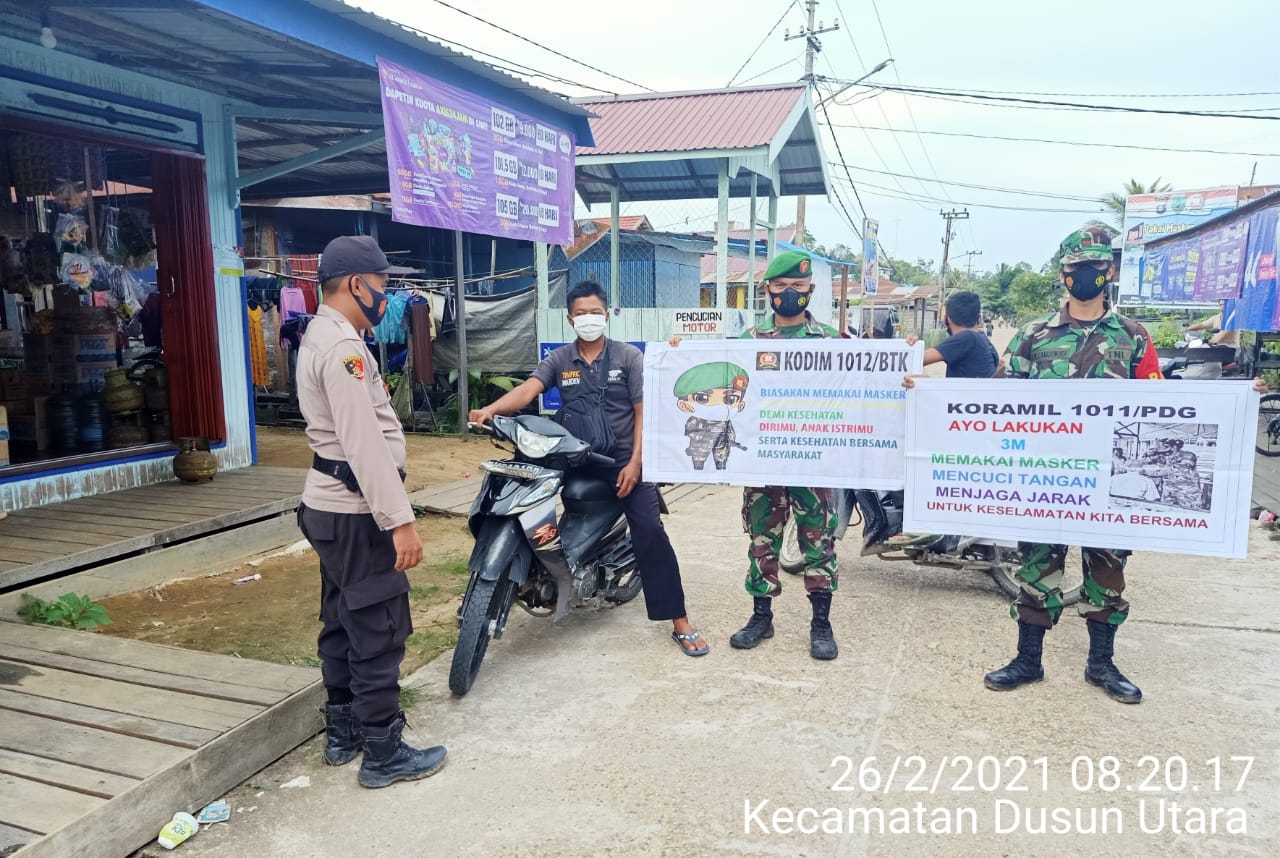 Patroli Pendisiplinan Gabungan, Polsek Dusut Bersama Koramil 11 Pendang Sosialisasi Prokes