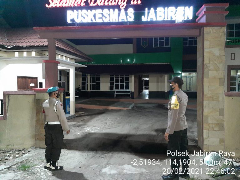 Personil Polsek Jabiren Raya Rutin Melaksanakan Kegiatan Patroli Malam Guna Ciptakan Situasi Kamtibmas Yang Aman dan Konfusif