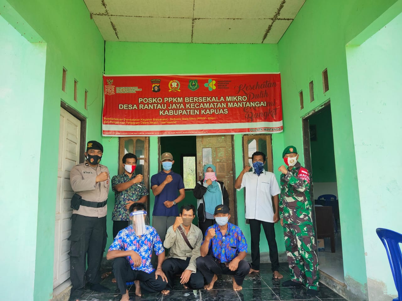 Polmas Desa Rantau Jaya Hadiri Pembentukan Posko PPKM