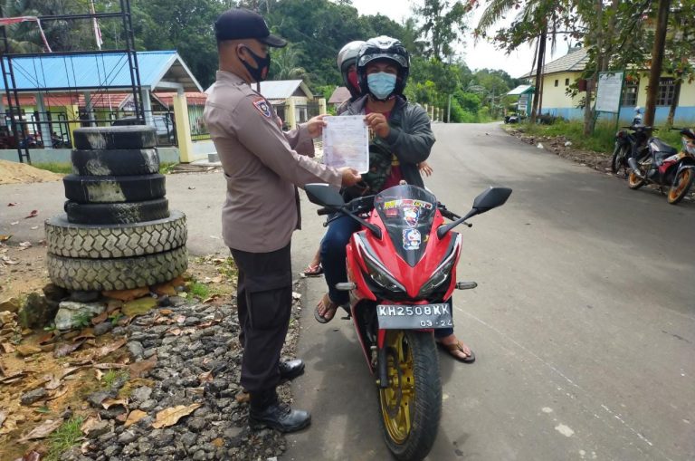 Polsek Awang Laksanakan Sosialisasi Maklumat Kapolres Kepada Masyarakat