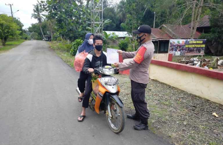 Polsek Awang Laksanakan Sosialisasi Maklumat Kapolri Kepada Masyarakat