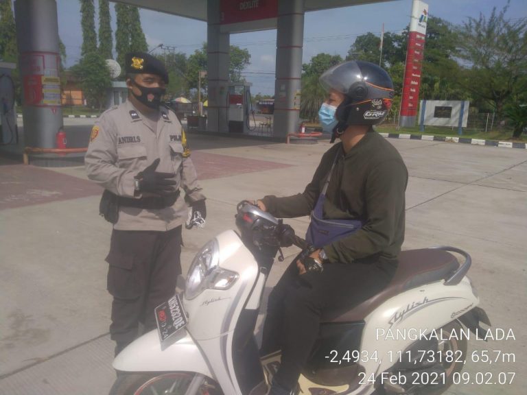 Polsek Pangkalan Lada Melaksanakan Sambang Sekaligus Menerapkan Prokes Covid-19