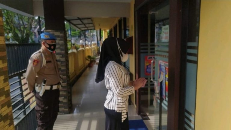 Propam Dan Urkes