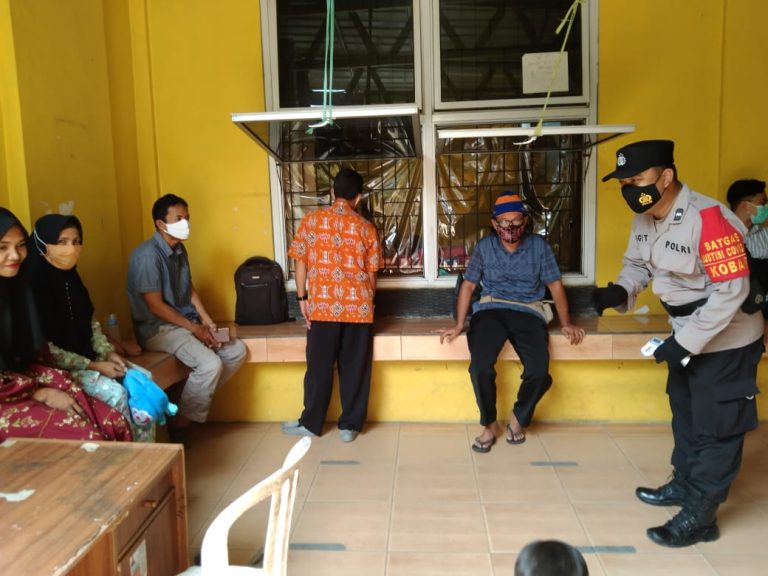 Sambangi Kantor Disduk, Satbinmas Polres Berikan Imbauan Pentingnya Menerapkan Protkes