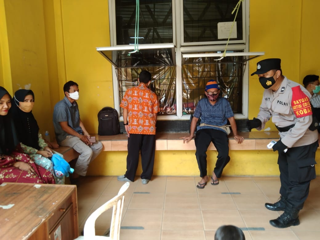 Sambangi Kantor Disduk, Satbinmas Polres Berikan Imbauan Pentingnya Menerapkan Protkes