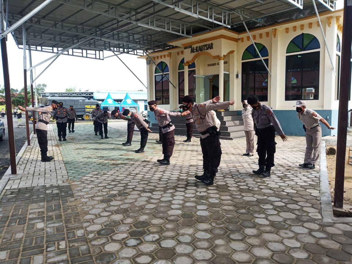 Tingkatkan Imunitas Tubuh, Bagsumda Polres Kapuas Rutin Senam AW S3