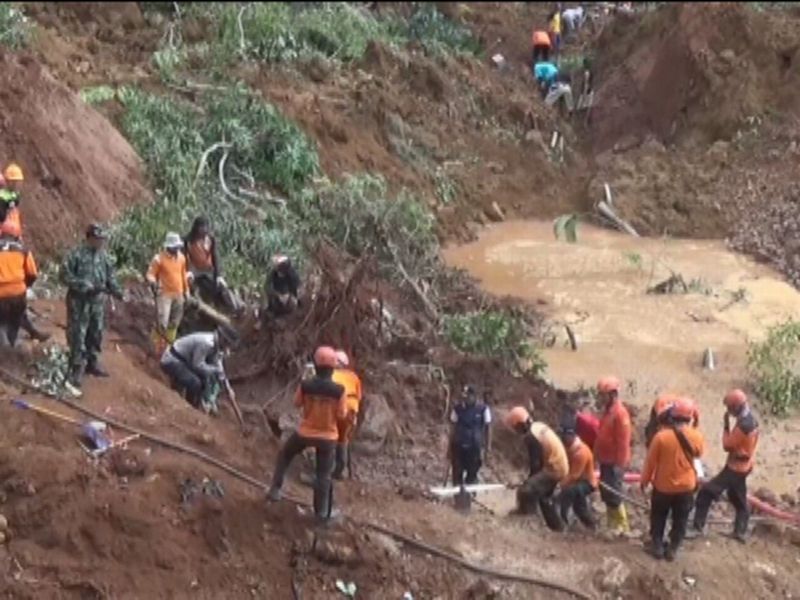 pencarian-korban-longsor-nganjuk-dibatasi-hingga-2-minggu-ke-depan-ayNot9WEHP