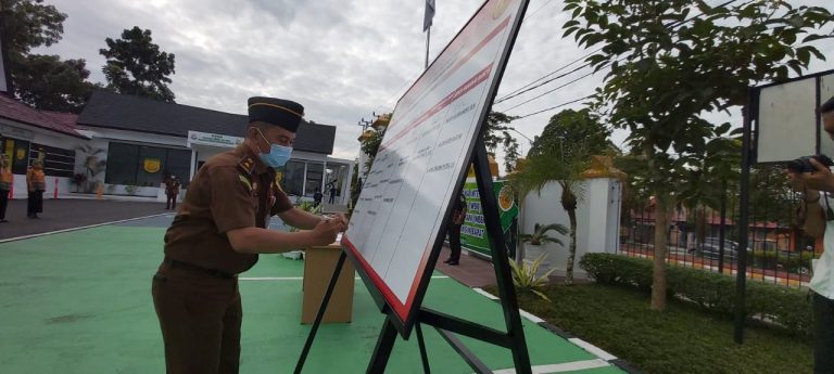 6841f523-8d91-4d04-b4c4-b9b28ffc8440