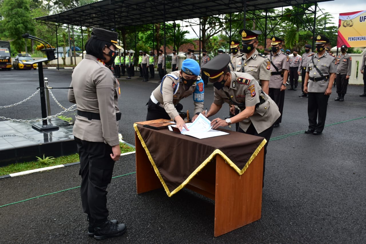 eccbec18-a391-4937-be5d-1689fa4c1f22