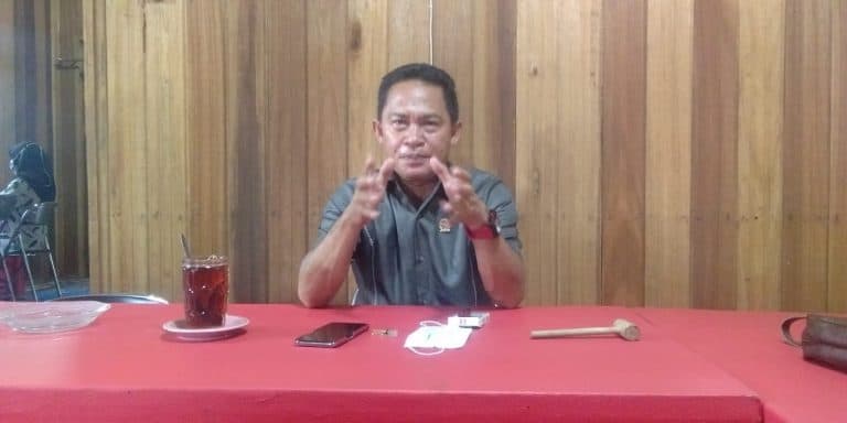 Wakil Ketua DPRD Budi Rahmat q
