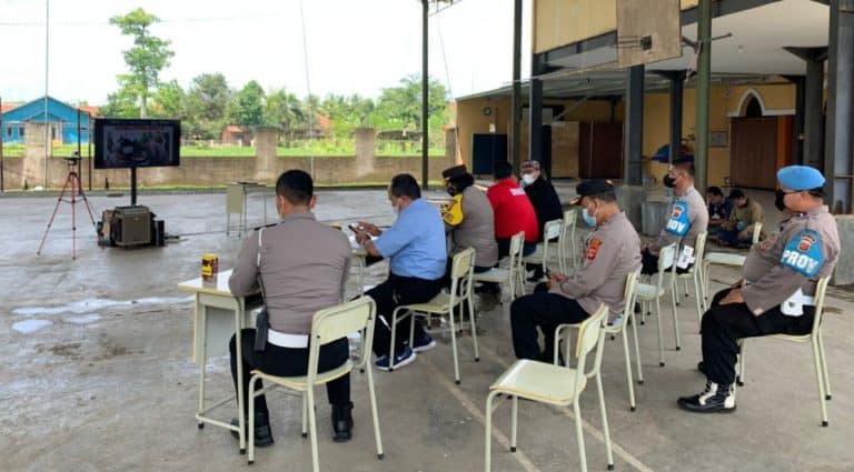 Web capture_11-1-2022_153436_web.whatsapp.com