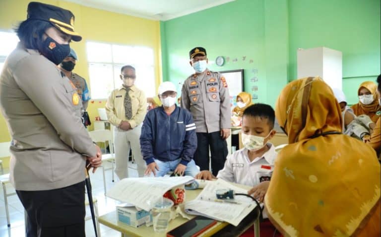 Web capture_11-1-2022_181821_web.whatsapp.com