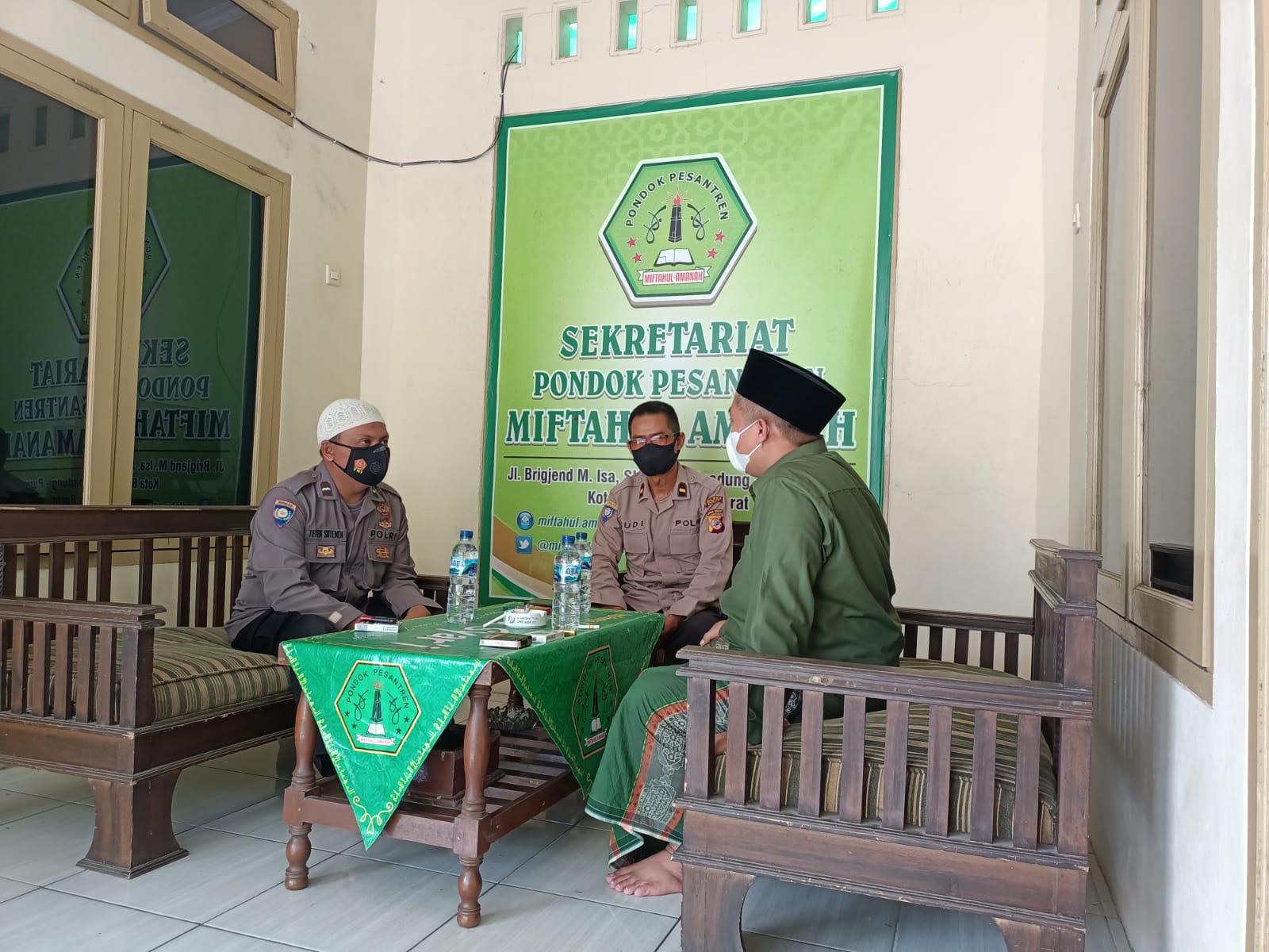 61f17d60-2cb7-4f98-a2e5-5bb96303785e