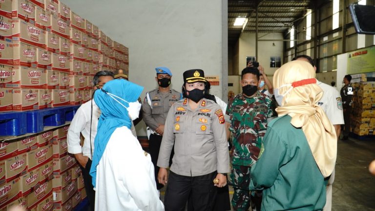 cd838163-7583-4bc4-a38b-6fb41c3939a1