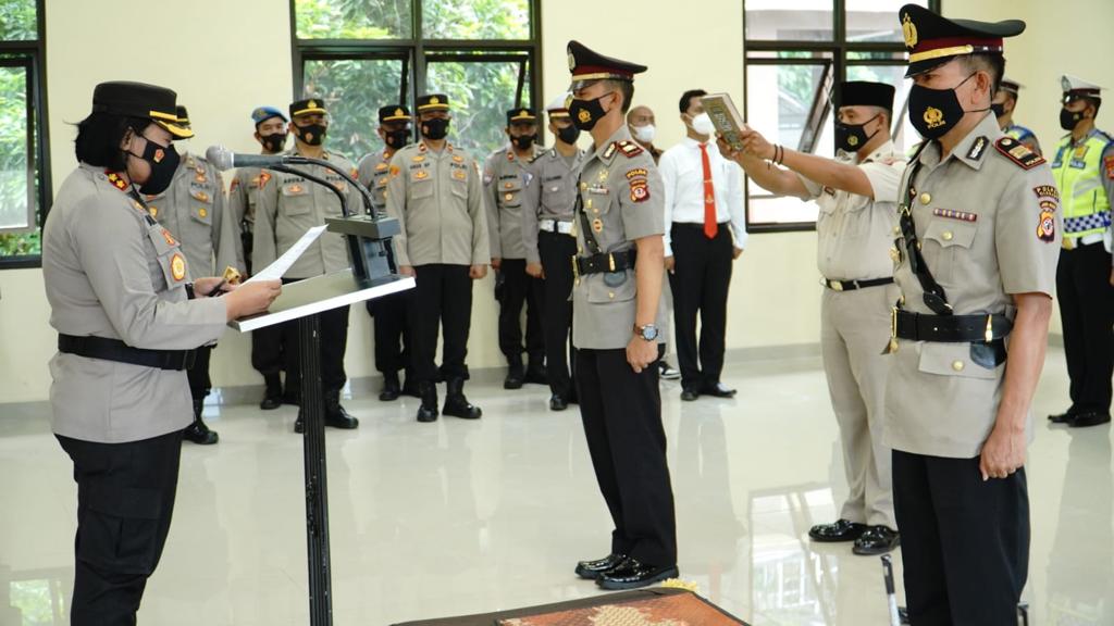 0685ed06-d491-4d5d-b4b2-30e565fd4d5a