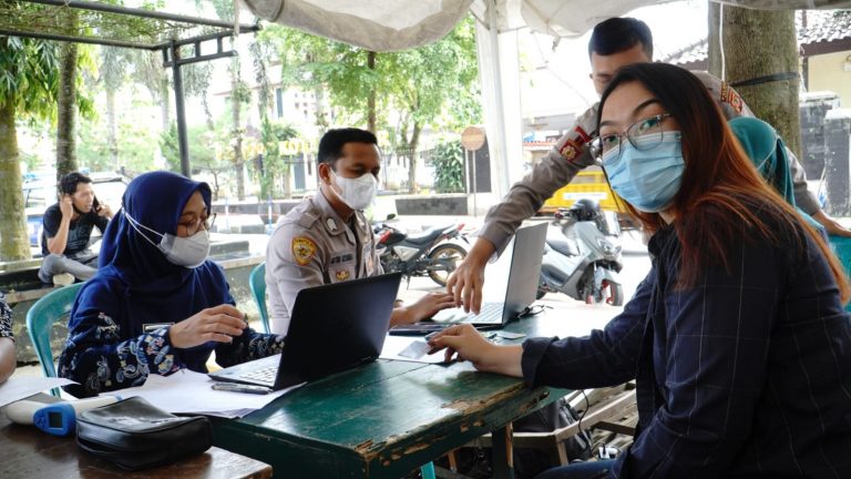 9fdfe5c6-52ad-44ea-91d2-4782a85eb9fc