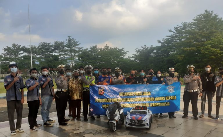 46b29ab7-c9db-4fe1-a6e5-5084086490bb