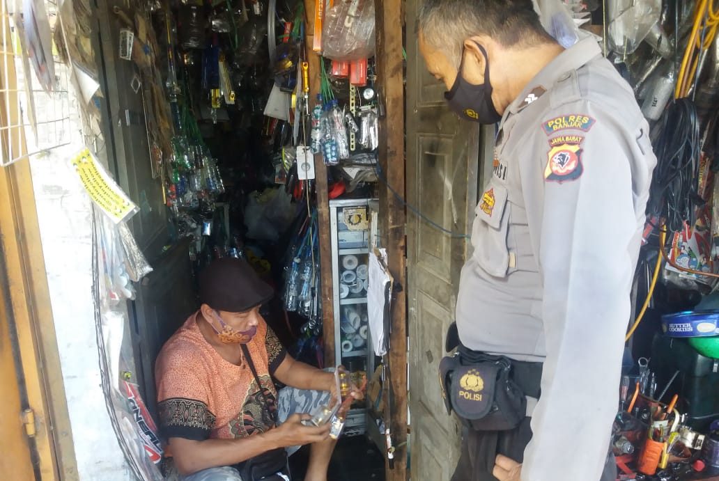 76246b12-4938-4ceb-953a-857a4a7830e2