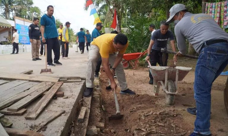 bupati hendra lesmana gotong royong bersama warga