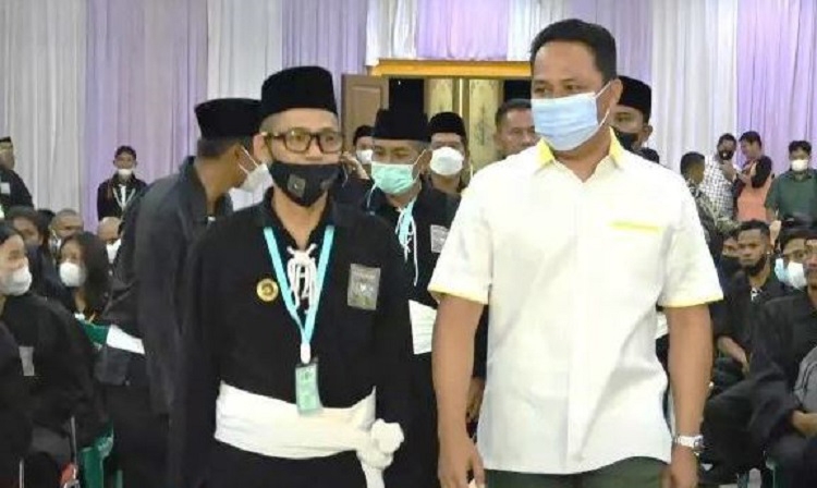 bupati hendra lesmana hadiri pengukuhan warga baru psht lamandau