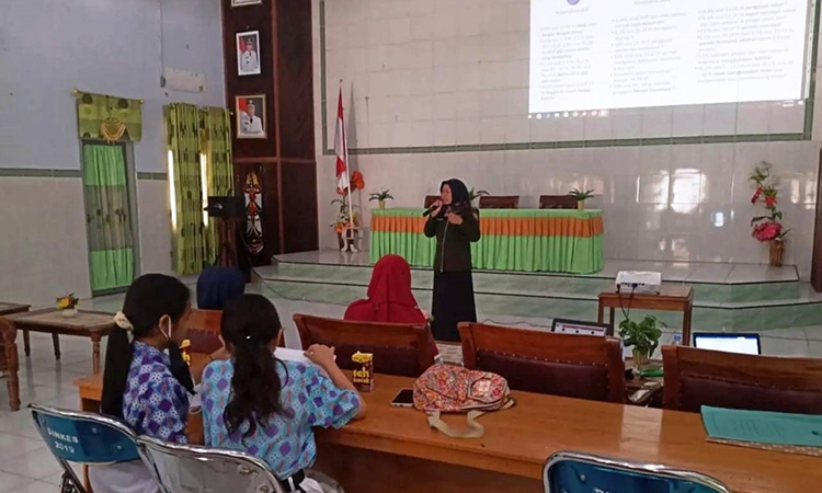 sejumlah peserta mengikuti pembinaan kader kesehatan remaja