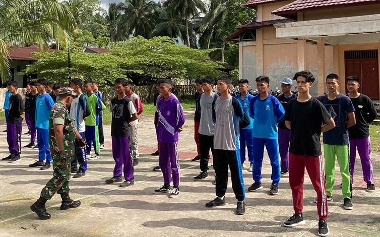 sejulmah calon paskibraka lamandau mulai jalani latihan