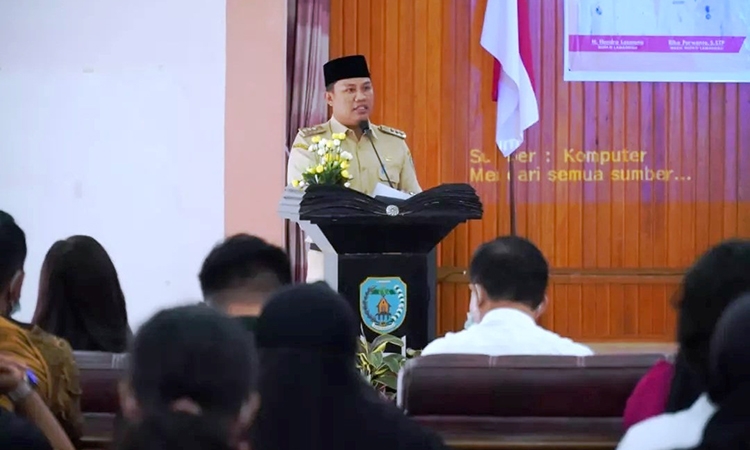 bupati hendra lesmana berikan arahan kepada peserta pelatihan peningkatan kapasitas sdm koperasi