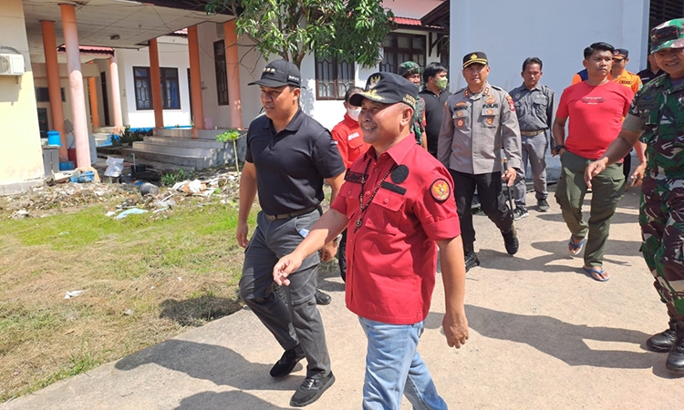 gubernur kalteng sugianto sabran bersama bupati lamandau hendra lesmana
