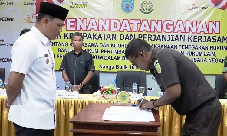 kajari lamandau hendra jaya atmaja teken mou tentang kerjasama di bidang hukum datun