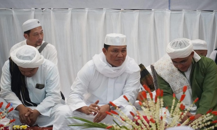 bupati hendra lesmana hadiri haul guru sekumpul