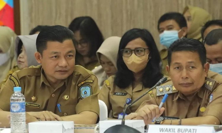 wakil bupati riko porwanto menghadiri rakor terkait komitmen penurunan angka stunting