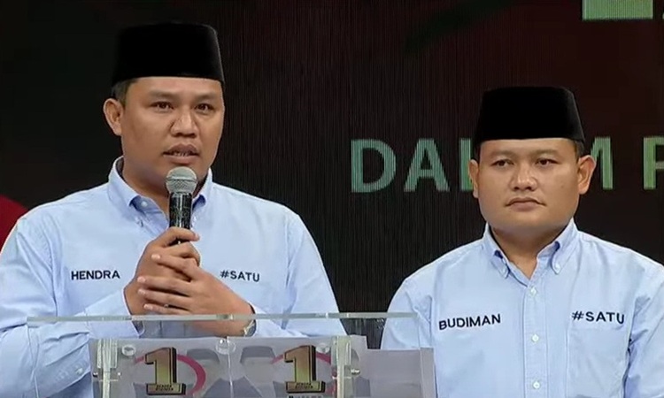 82376433-0bef-432f-8ffb-e4caf59608af