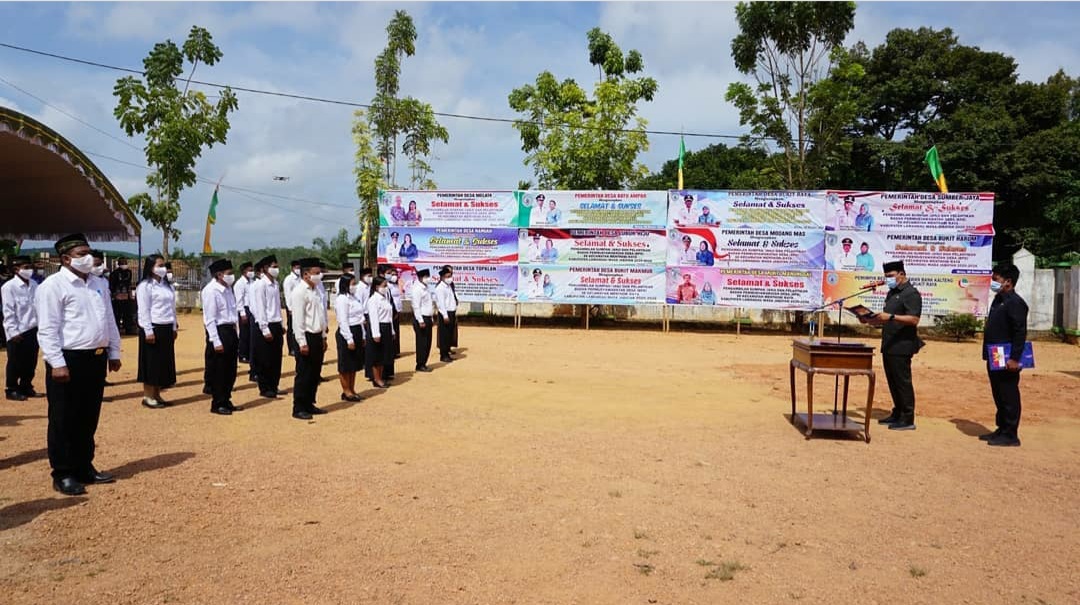 Bupati Lamandau Melantik BPD Se-Kecamatan Menthobi Raya