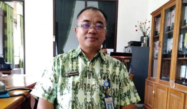 Kepala Bidang Hubungan Industrial, Dinas Tenaga Kerja dan Transmigrasi (Disnakertrans) Kabupaten Lamandau, Jonson Pasaribu