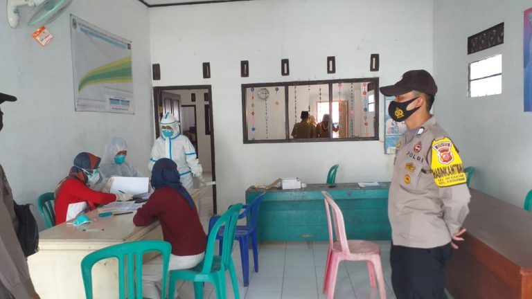 Kegiatan Trecking Contact Covid 19 di Pasar Subuh oleh UPTD Puskesmas Pataruman 1